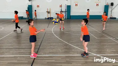 都体：尤文要求斯帕莱蒂遵守正装规定，比赛时不可以穿运动服